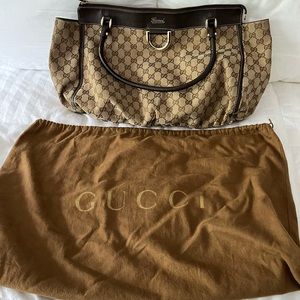 Gucci - GG Canvas Large Abbey Hobo